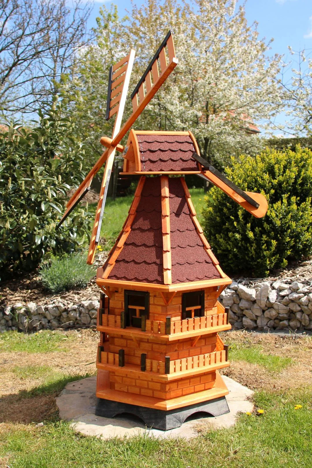 Mit Liebe zum Holz.
Für besondere Gärten.