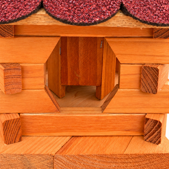 Vogelhaus Typ 4 in Rot – futterschacht